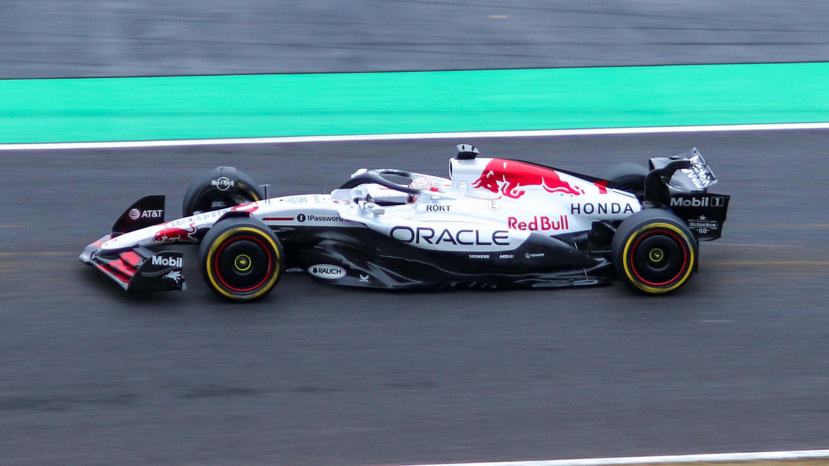Red Bull RB21 - Wikipedia, la enciclopedia libre
